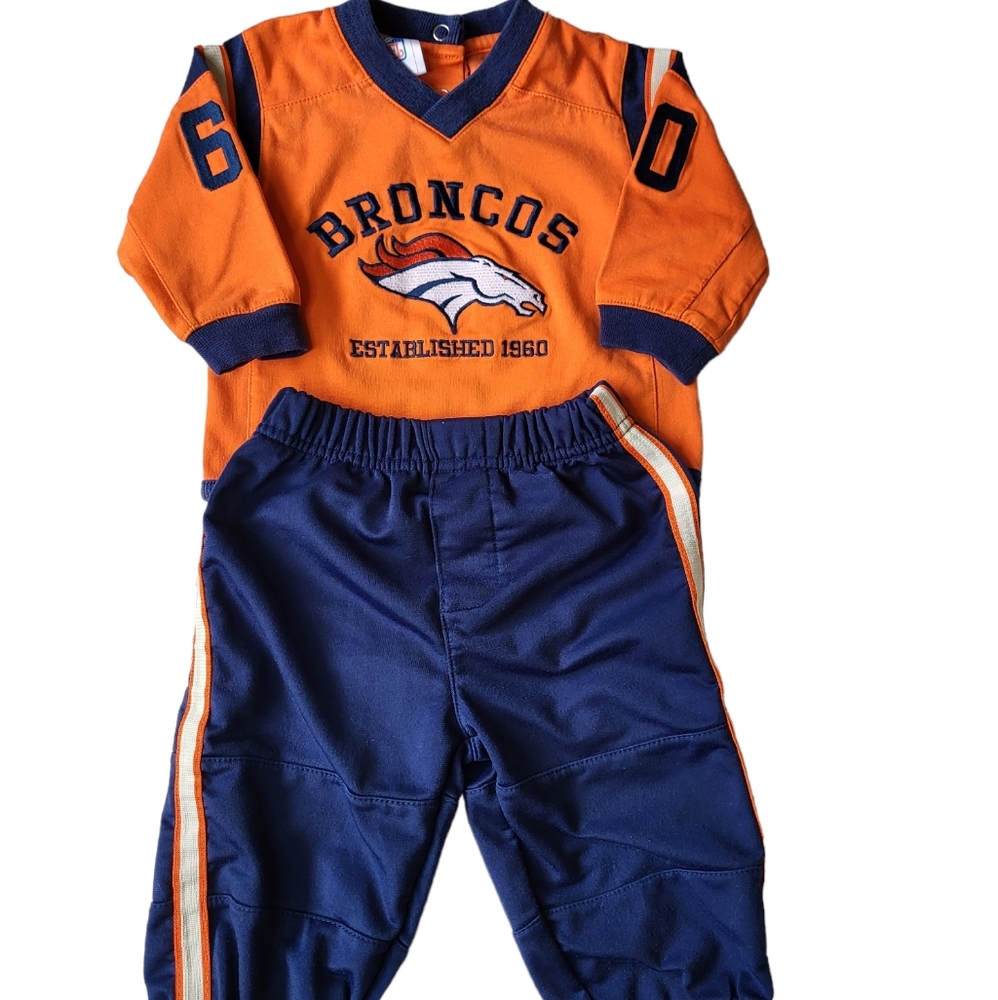 Vintage NFL embroidered broncos set 6/9M